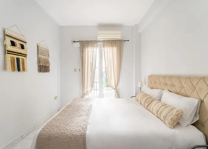 Acropolis Boho Bliss